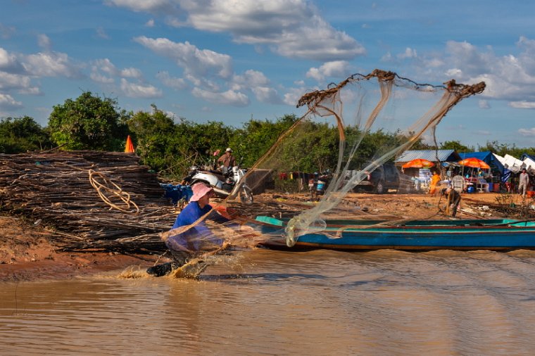 063 Cambodja, Siem Reap, drijvend dorp.jpg